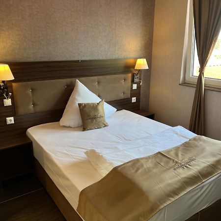 Hotel Pasa Paradies Kostenlose Parkplaetze Hanau Exteriör bild