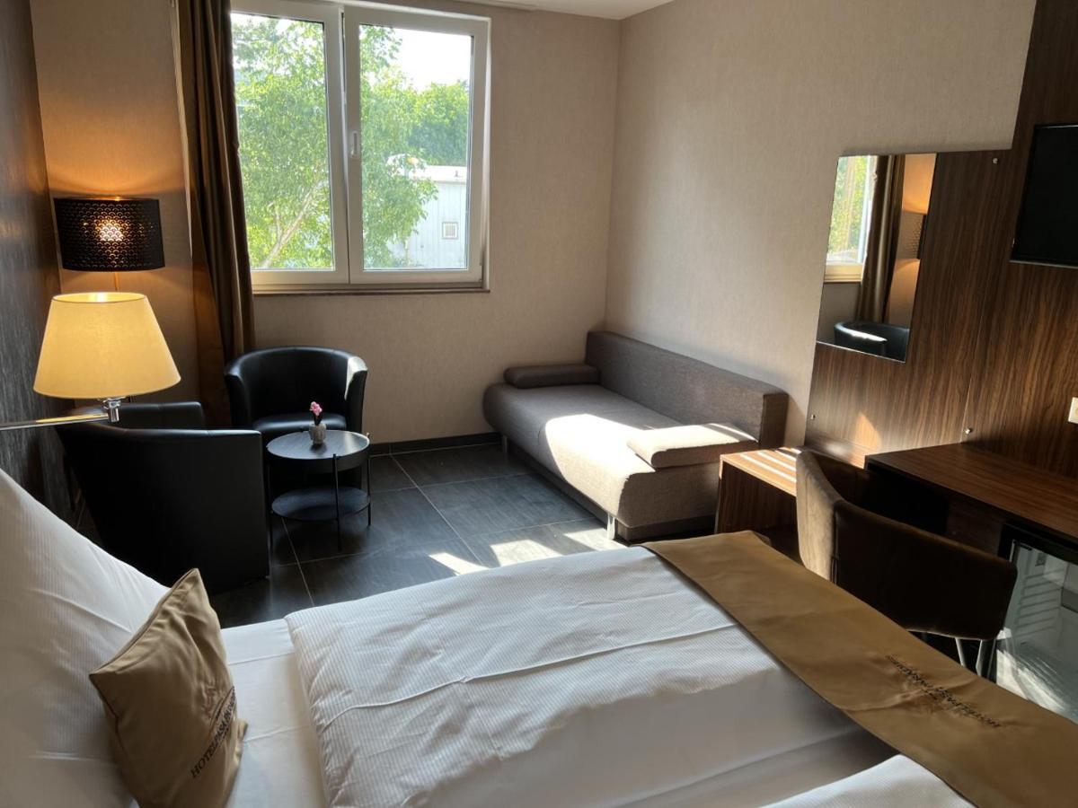 Hotel Pasa Paradies Kostenlose Parkplaetze Hanau Exteriör bild